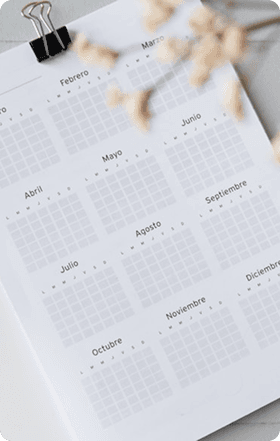 تقويم مع قائمة مهام للتخطيط